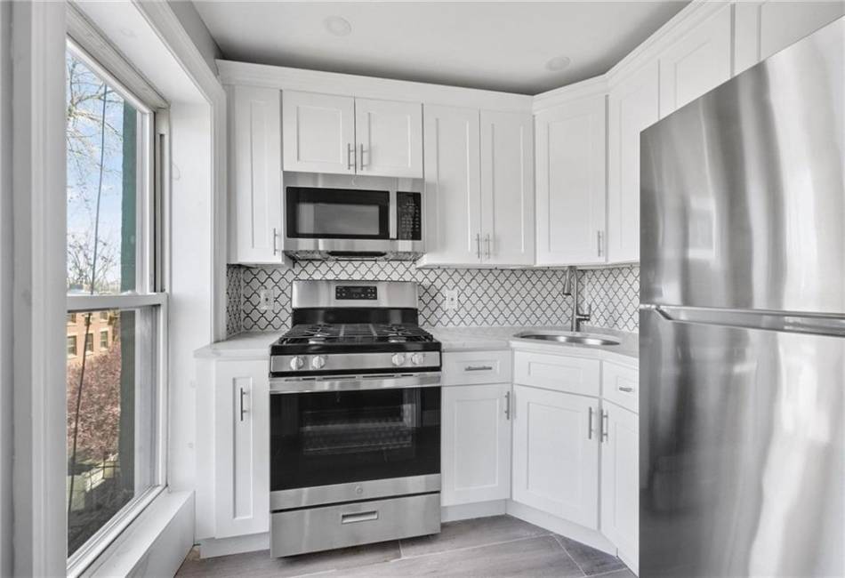 125 Macdonough Street, Brooklyn, New York 11216, 6 Bedrooms Bedrooms, ,Residential,For Sale,Macdonough,492235