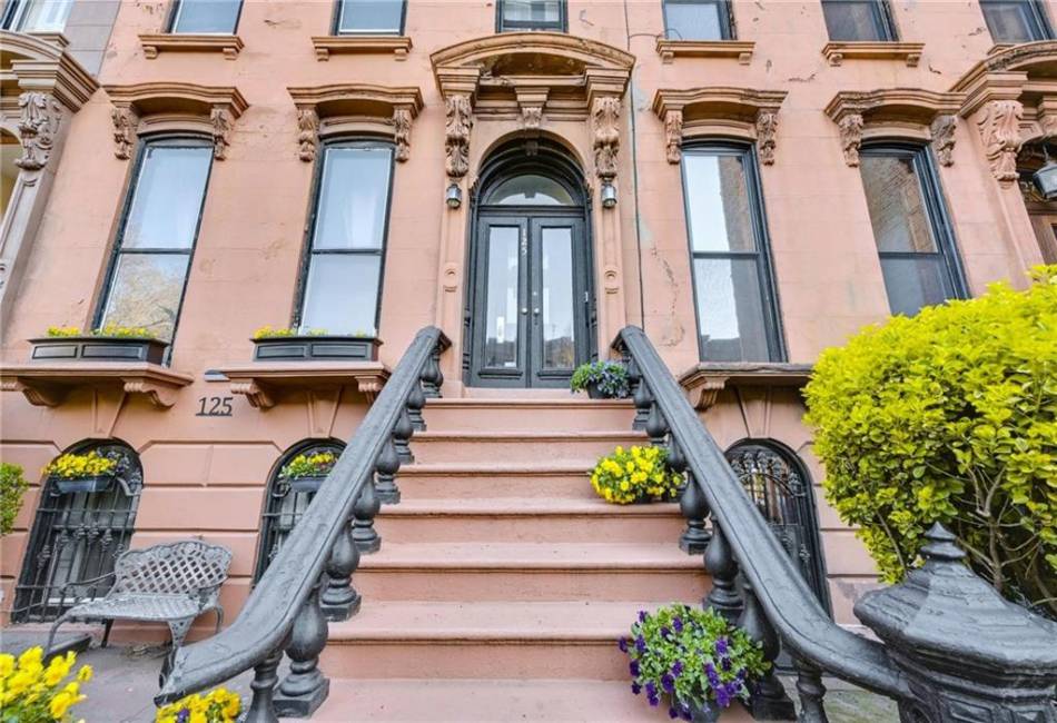 125 Macdonough Street, Brooklyn, New York 11216, 6 Bedrooms Bedrooms, ,Residential,For Sale,Macdonough,492235