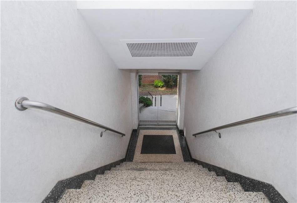 7259 Shore Road, Brooklyn, New York 11209, 1 Bedroom Bedrooms, ,1 BathroomBathrooms,Residential,For Sale,Shore,492185