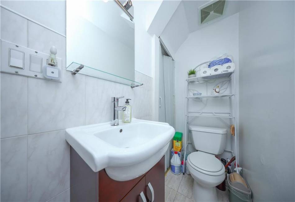 1945 29th Street, Brooklyn, New York 11229, 3 Bedrooms Bedrooms, ,3 BathroomsBathrooms,Residential,For Sale,29th,492189