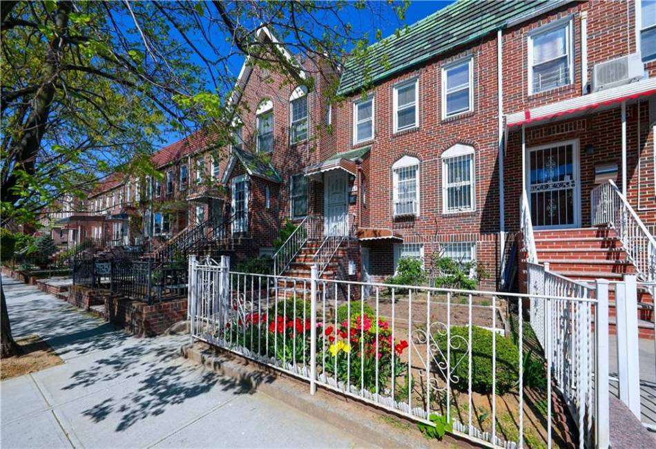 1945 29th Street, Brooklyn, New York 11229, 3 Bedrooms Bedrooms, ,3 BathroomsBathrooms,Residential,For Sale,29th,492189