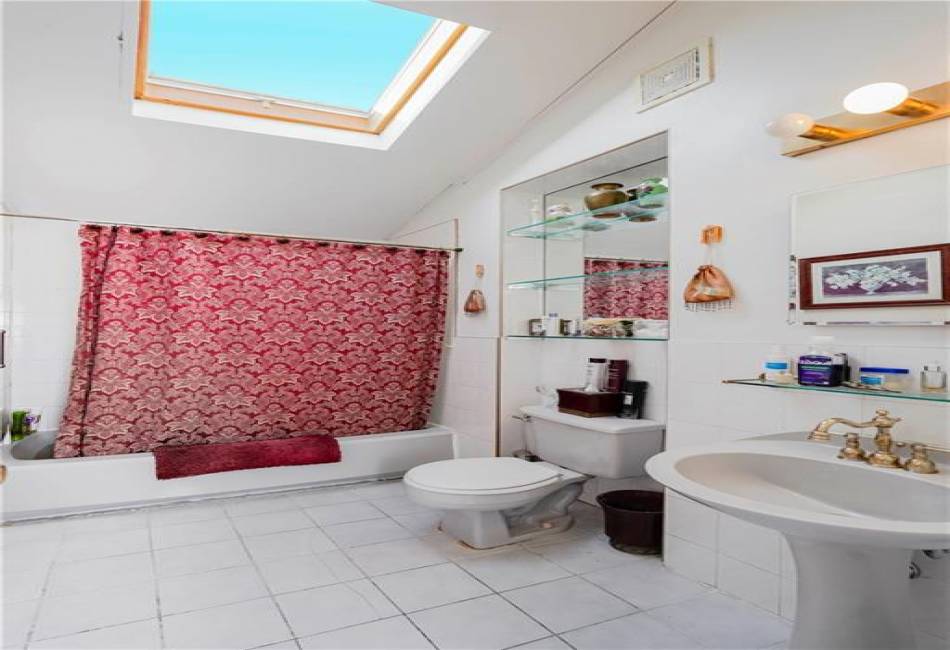 102 Lorraine Loop, Staten Island, New York 10309, 3 Bedrooms Bedrooms, ,2 BathroomsBathrooms,Residential,For Sale,Lorraine,492216