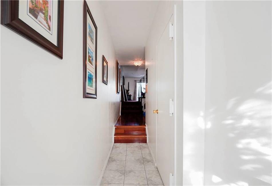 102 Lorraine Loop, Staten Island, New York 10309, 3 Bedrooms Bedrooms, ,2 BathroomsBathrooms,Residential,For Sale,Lorraine,492216