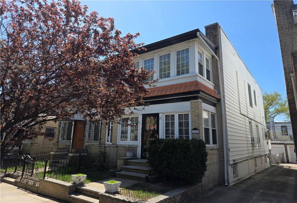 322 83rd Street, Brooklyn, New York 11209, 3 Bedrooms Bedrooms, ,2 BathroomsBathrooms,Residential,For Sale,83rd,492223