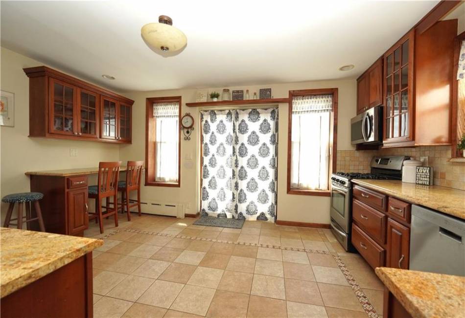 322 83rd Street, Brooklyn, New York 11209, 3 Bedrooms Bedrooms, ,2 BathroomsBathrooms,Residential,For Sale,83rd,492223