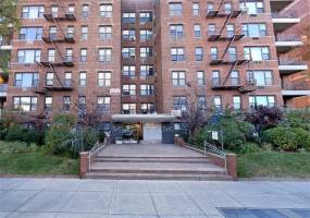 3101 Ocean Parkway, Brooklyn, New York 11235, 1 Bedroom Bedrooms, ,1 BathroomBathrooms,Residential,For Sale,Ocean,492248