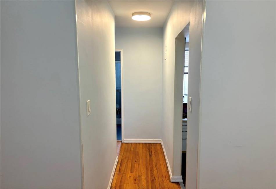 3101 Ocean Parkway, Brooklyn, New York 11235, 1 Bedroom Bedrooms, ,1 BathroomBathrooms,Residential,For Sale,Ocean,492248