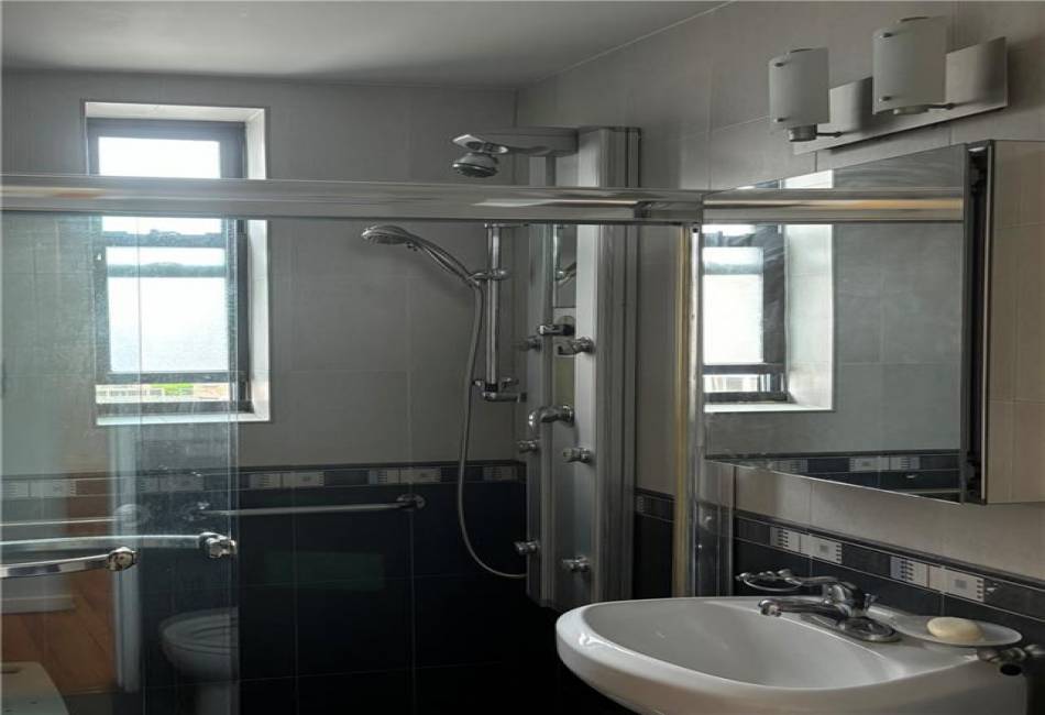 3101 Ocean Parkway, Brooklyn, New York 11235, 1 Bedroom Bedrooms, ,1 BathroomBathrooms,Residential,For Sale,Ocean,492248