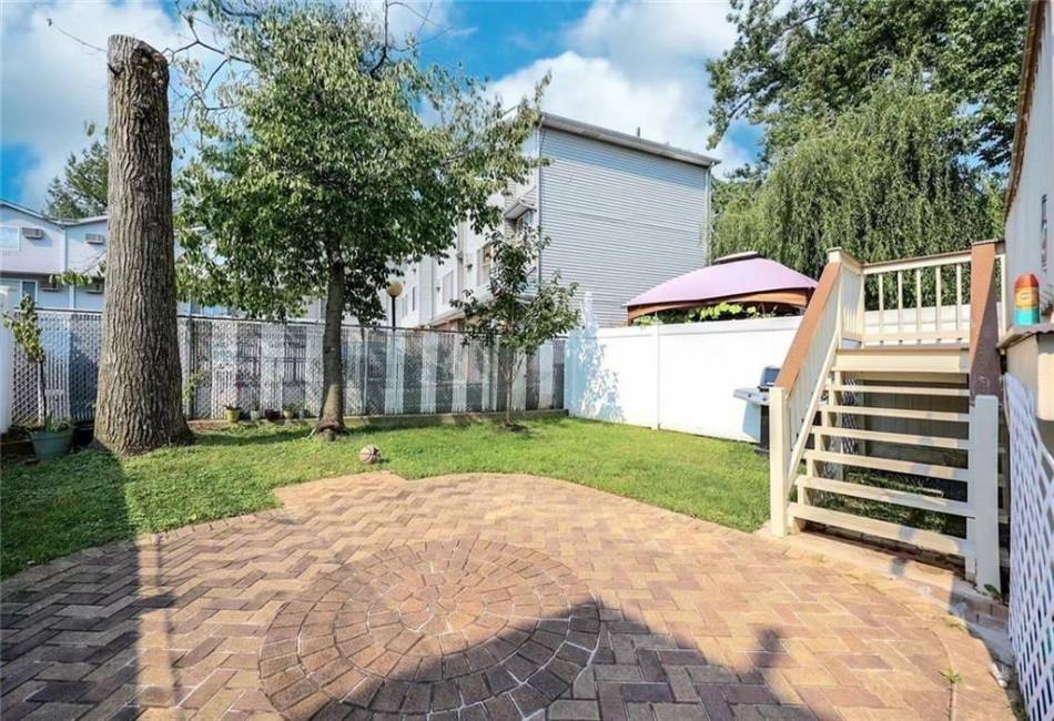 14 Colon Avenue, Staten Island, New York 10308, 4 Bedrooms Bedrooms, ,4 BathroomsBathrooms,Residential,For Sale,Colon,492252