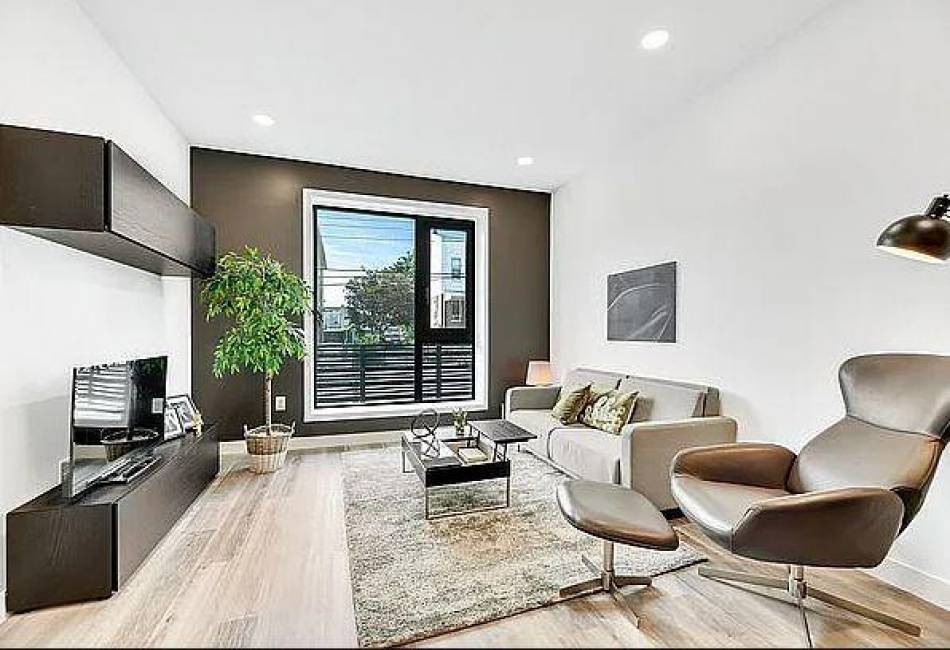 1238 63rd Street, Brooklyn, New York 11219, 2 Bedrooms Bedrooms, ,2 BathroomsBathrooms,Rental,For Sale,63rd,492254
