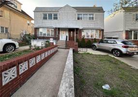 3705 Lyme Avenue, Brooklyn, New York 11224, 4 Bedrooms Bedrooms, ,3 BathroomsBathrooms,Residential,For Sale,Lyme,492257