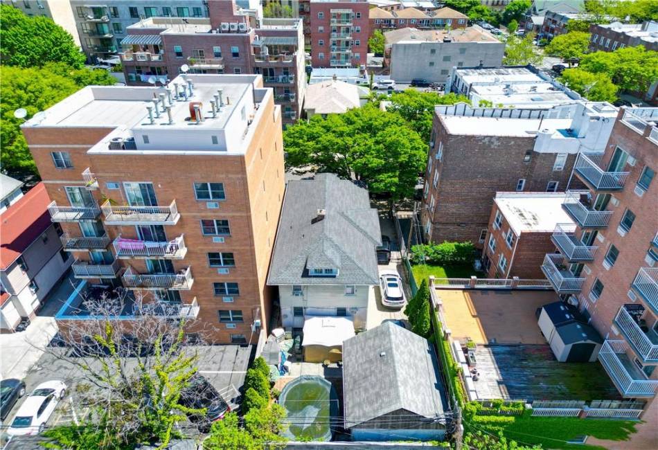 1464 5th Street, Brooklyn, New York 11204, 6 Bedrooms Bedrooms, ,3 BathroomsBathrooms,Residential,For Sale,5th,492263