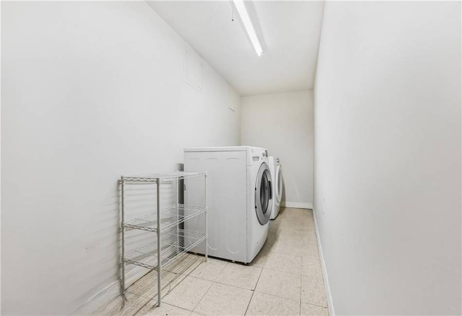 547 Sheffield Avenue, Brooklyn, New York 11207, 3 Bedrooms Bedrooms, ,2 BathroomsBathrooms,Residential,For Sale,Sheffield,488663