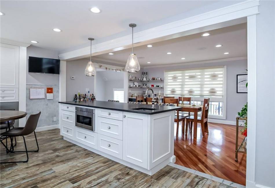 239 Sycamore Street, Staten Island, New York 10312, 5 Bedrooms Bedrooms, ,3 BathroomsBathrooms,Residential,For Sale,Sycamore,492247