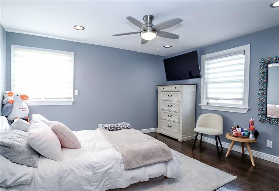239 Sycamore Street, Staten Island, New York 10312, 5 Bedrooms Bedrooms, ,3 BathroomsBathrooms,Residential,For Sale,Sycamore,492247