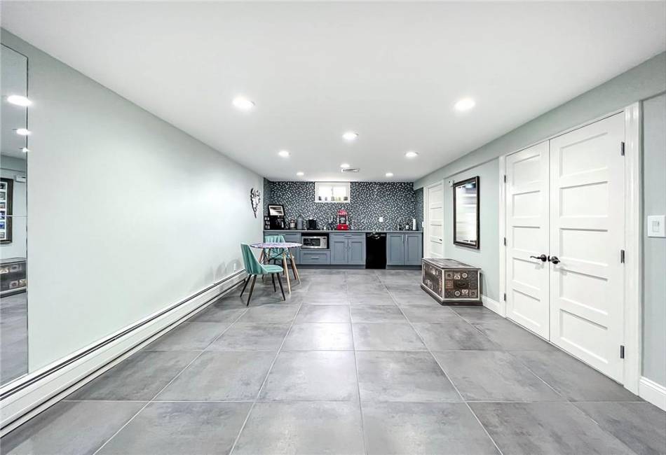 239 Sycamore Street, Staten Island, New York 10312, 5 Bedrooms Bedrooms, ,3 BathroomsBathrooms,Residential,For Sale,Sycamore,492247