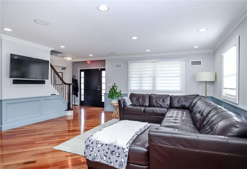 239 Sycamore Street, Staten Island, New York 10312, 5 Bedrooms Bedrooms, ,3 BathroomsBathrooms,Residential,For Sale,Sycamore,492247