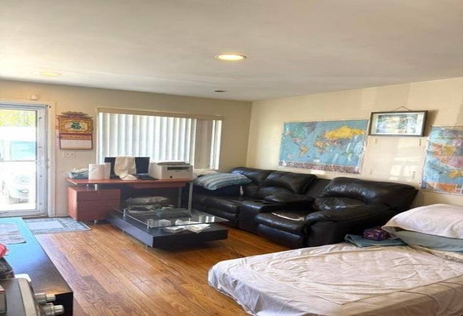 87 Steuben Street, Staten Island, New York 10304, 3 Bedrooms Bedrooms, ,3 BathroomsBathrooms,Residential,For Sale,Steuben,492251