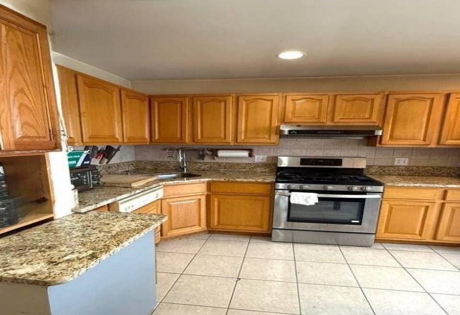 87 Steuben Street, Staten Island, New York 10304, 3 Bedrooms Bedrooms, ,3 BathroomsBathrooms,Residential,For Sale,Steuben,492251