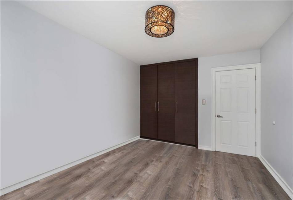 3225 Shore Parkway, Brooklyn, New York 11235, 2 Bedrooms Bedrooms, ,1 BathroomBathrooms,Residential,For Sale,Shore,492273