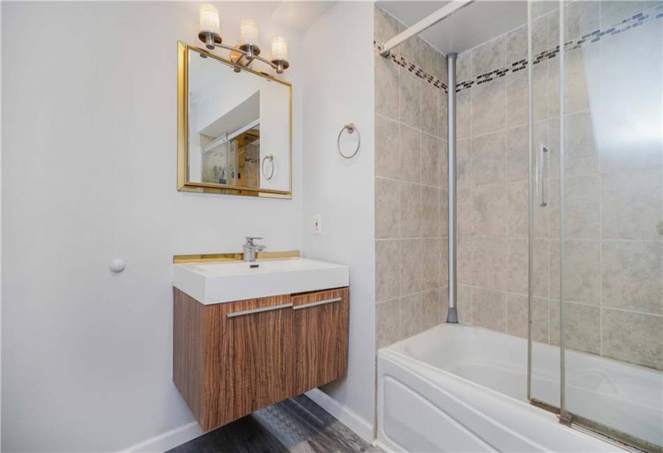 3225 Shore Parkway, Brooklyn, New York 11235, 2 Bedrooms Bedrooms, ,1 BathroomBathrooms,Residential,For Sale,Shore,492273