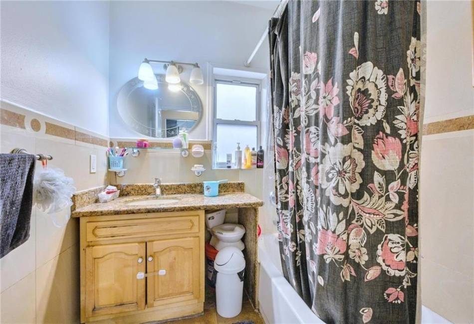 1639 Hendrickson Street, Brooklyn, New York 11234, 7 Bedrooms Bedrooms, ,Residential,For Sale,Hendrickson,492164