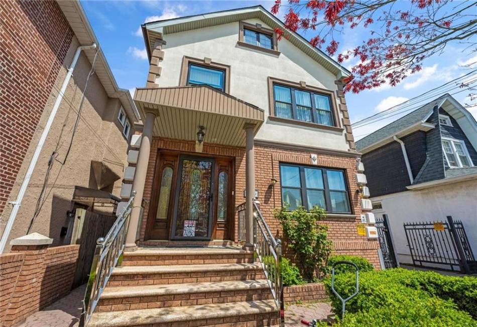 1639 Hendrickson Street, Brooklyn, New York 11234, 7 Bedrooms Bedrooms, ,Residential,For Sale,Hendrickson,492164