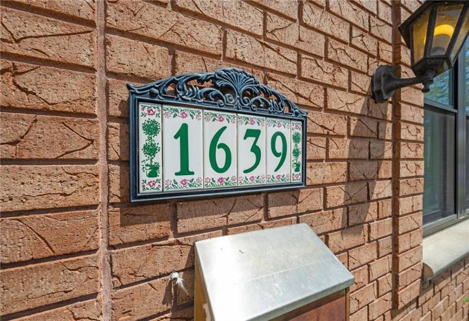 1639 Hendrickson Street, Brooklyn, New York 11234, 7 Bedrooms Bedrooms, ,Residential,For Sale,Hendrickson,492164