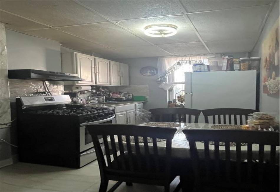 76-11 101st Avenue, Ozone Park, New York 11416, ,Mixed Use,For Sale,101st,492262