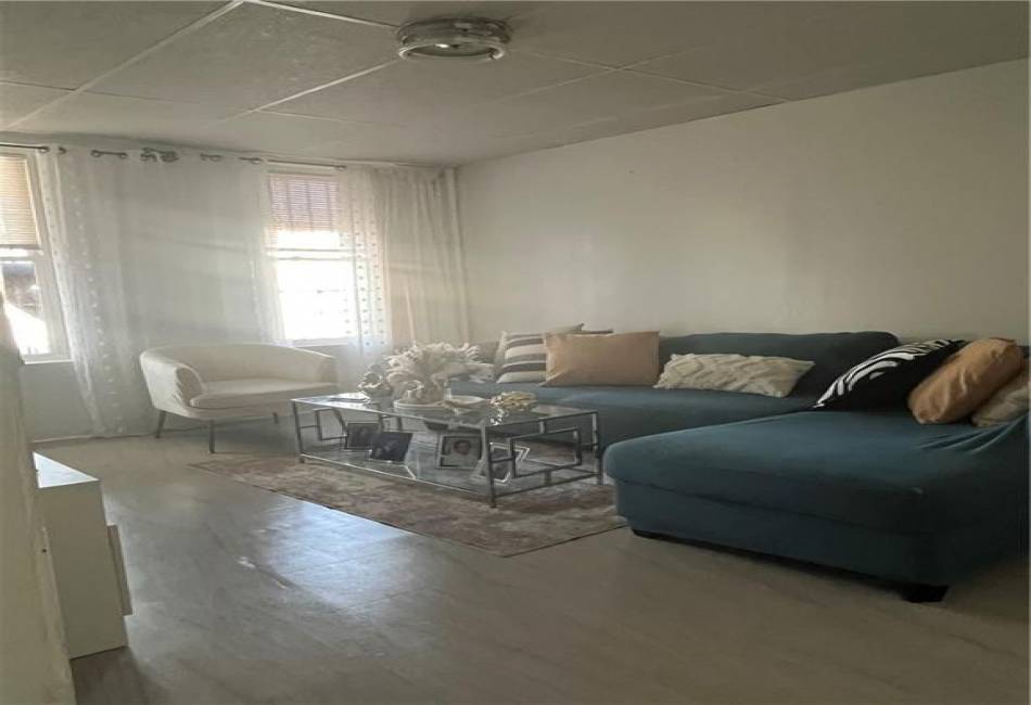 76-11 101st Avenue, Ozone Park, New York 11416, ,Mixed Use,For Sale,101st,492262