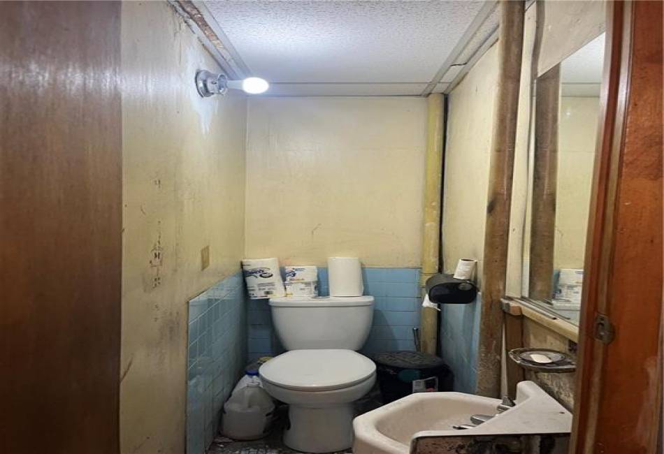 76-11 101st Avenue, Ozone Park, New York 11416, ,Mixed Use,For Sale,101st,492262