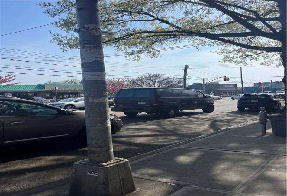 76-11 101st Avenue, Ozone Park, New York 11416, ,Mixed Use,For Sale,101st,492262