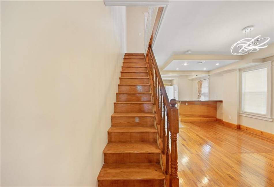 394 Linden Boulevard, Brooklyn, New York 11203, 4 Bedrooms Bedrooms, ,2 BathroomsBathrooms,Residential,For Sale,Linden,492289