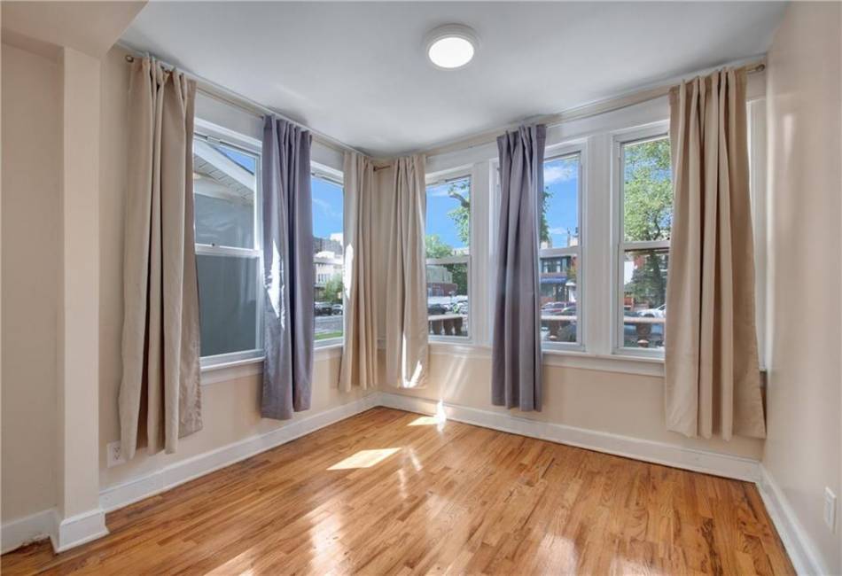 394 Linden Boulevard, Brooklyn, New York 11203, 4 Bedrooms Bedrooms, ,2 BathroomsBathrooms,Residential,For Sale,Linden,492289