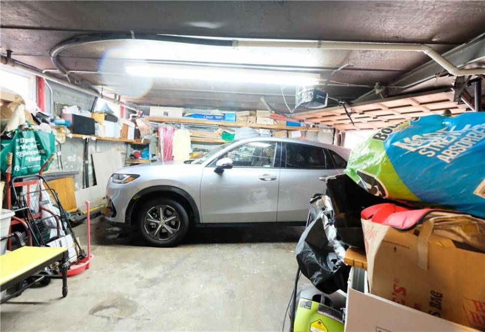 8666 24th Avenue, Brooklyn, New York 11214, 16 Bedrooms Bedrooms, ,3 BathroomsBathrooms,Residential,For Sale,24th,492293
