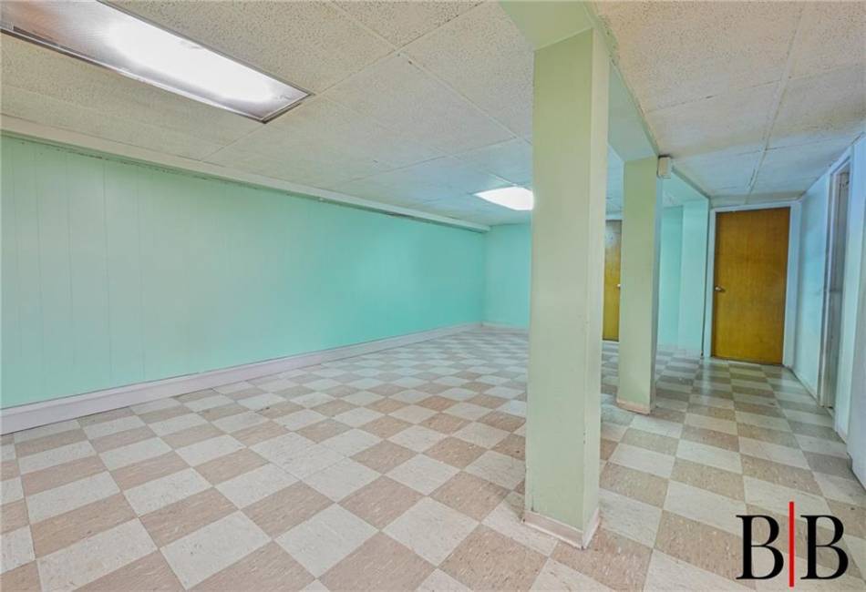 1265 92nd Street, Brooklyn, New York 11236, 4 Bedrooms Bedrooms, ,3 BathroomsBathrooms,Residential,For Sale,92nd,492294