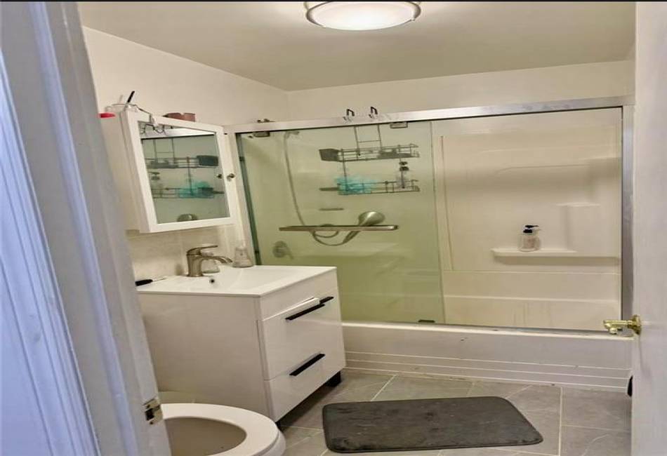190 Burbank Avenue, Staten Island, New York 10306, 7 Bedrooms Bedrooms, ,Residential,For Sale,Burbank,492296