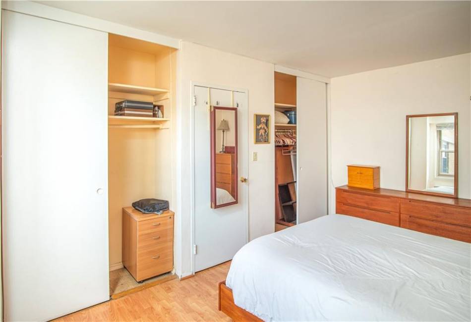 448 Neptune Avenue, Brooklyn, New York 11224, 1 Bedroom Bedrooms, ,1 BathroomBathrooms,Residential,For Sale,Neptune,492297