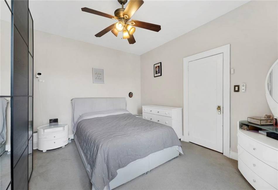 7201 4th Avenue, Brooklyn, New York 11209, 1 Bedroom Bedrooms, ,1 BathroomBathrooms,Residential,For Sale,4th,492300