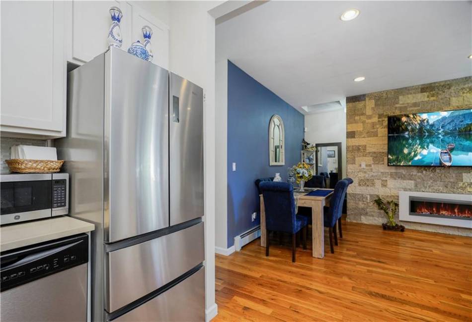 2695 Shell Road, Brooklyn, New York 11223, 2 Bedrooms Bedrooms, ,2 BathroomsBathrooms,Residential,For Sale,Shell,492304
