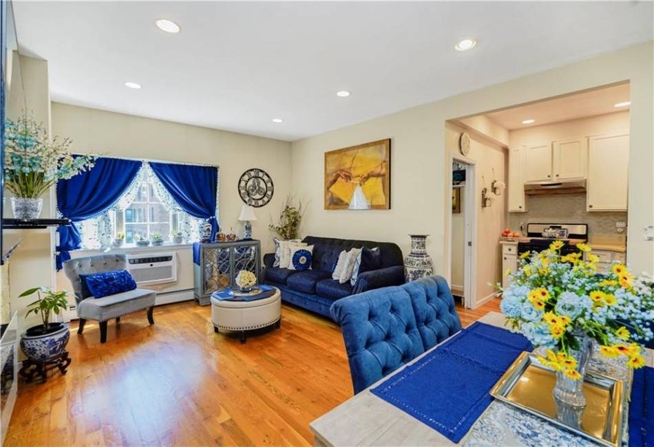 2695 Shell Road, Brooklyn, New York 11223, 2 Bedrooms Bedrooms, ,2 BathroomsBathrooms,Residential,For Sale,Shell,492304