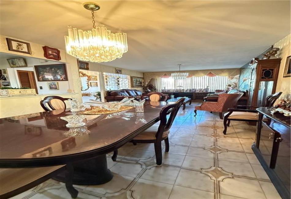 52 Bay 22nd Street, Brooklyn, New York 11214, 7 Bedrooms Bedrooms, ,Residential,For Sale,Bay 22nd,492309
