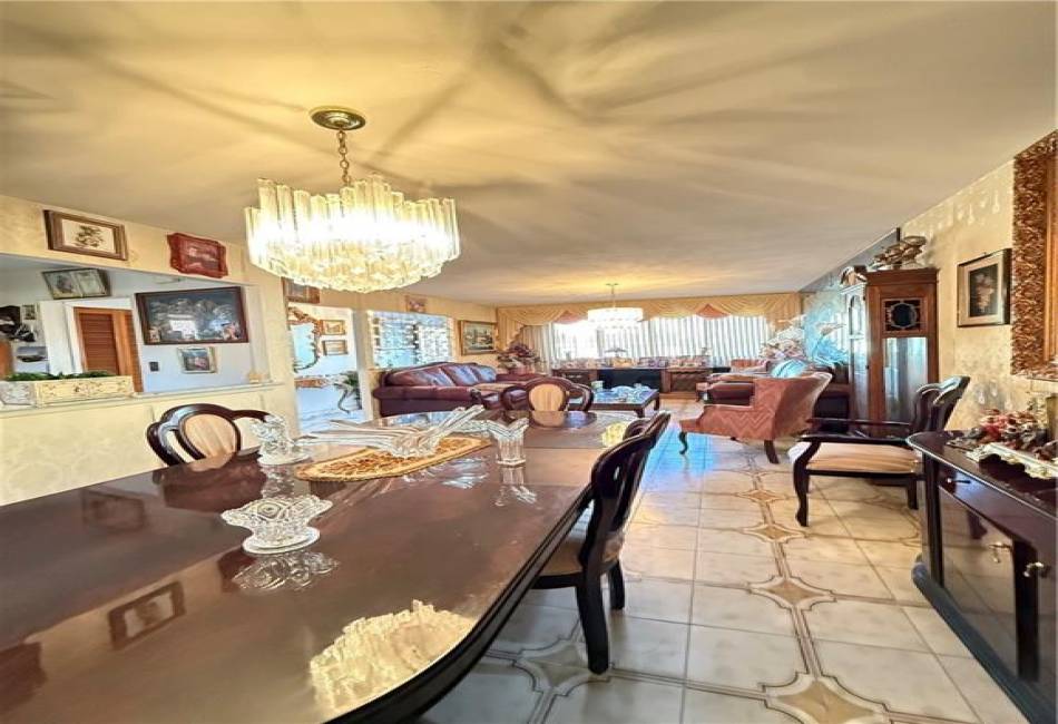 52 Bay 22nd Street, Brooklyn, New York 11214, 7 Bedrooms Bedrooms, ,Residential,For Sale,Bay 22nd,492309