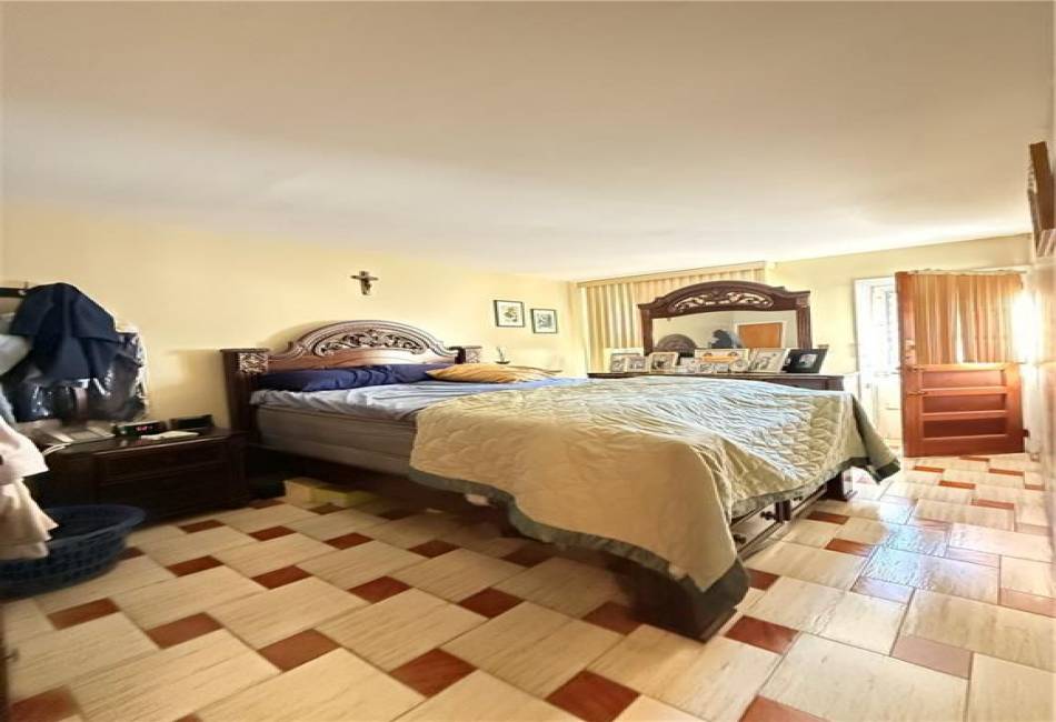 52 Bay 22nd Street, Brooklyn, New York 11214, 7 Bedrooms Bedrooms, ,Residential,For Sale,Bay 22nd,492309