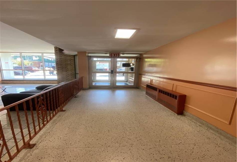 735 Avenue W, Brooklyn, New York 11223, 1 Bedroom Bedrooms, ,1 BathroomBathrooms,Residential,For Sale,Avenue W,492317