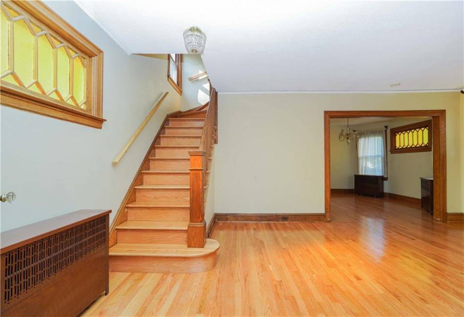 185 Utter Avenue, Staten Island, New York 10314, 3 Bedrooms Bedrooms, ,1 BathroomBathrooms,Residential,For Sale,Utter,485739