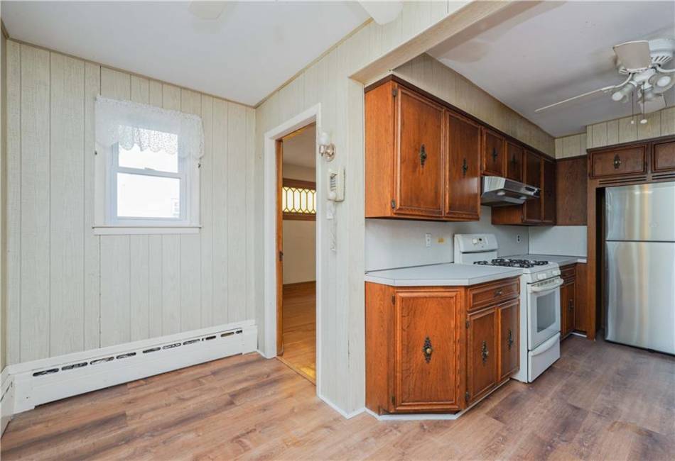 185 Utter Avenue, Staten Island, New York 10314, 3 Bedrooms Bedrooms, ,1 BathroomBathrooms,Residential,For Sale,Utter,485739