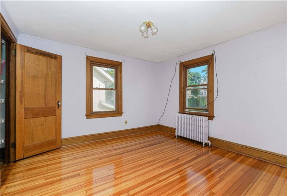 185 Utter Avenue, Staten Island, New York 10314, 3 Bedrooms Bedrooms, ,1 BathroomBathrooms,Residential,For Sale,Utter,485739
