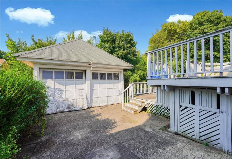 185 Utter Avenue, Staten Island, New York 10314, 3 Bedrooms Bedrooms, ,1 BathroomBathrooms,Residential,For Sale,Utter,485739