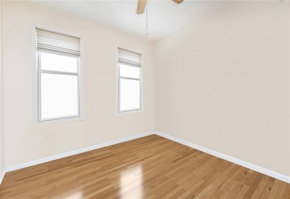 2553 22nd Street, Brooklyn, New York 11235, 6 Bedrooms Bedrooms, ,2 BathroomsBathrooms,Residential,For Sale,22nd,492173